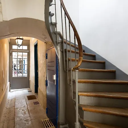 Apartment Saint Germain / Bon Marche