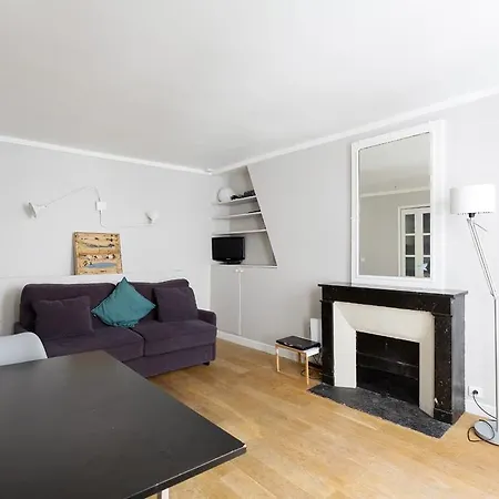 Apartment Saint Germain / Bon Marche